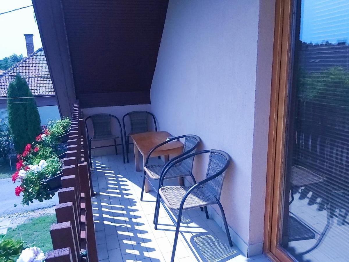 Luna Apartman Gyula Exterior foto